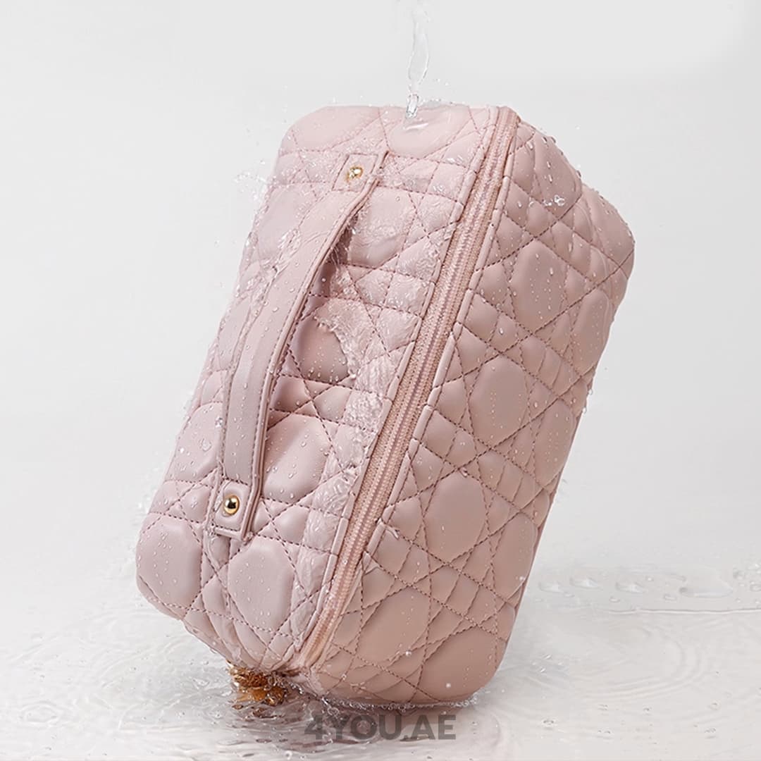 Luxury Padded Makeup Bag – Large Capacity, Smart Compartments, Waterproof & Easy to Clean