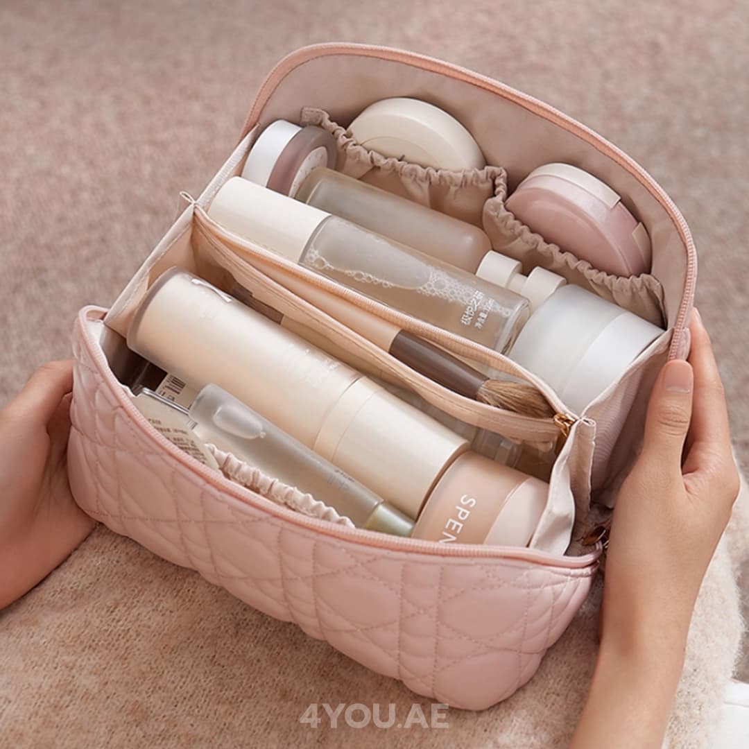 Luxury Padded Makeup Bag – Large Capacity, Smart Compartments, Waterproof & Easy to Clean
